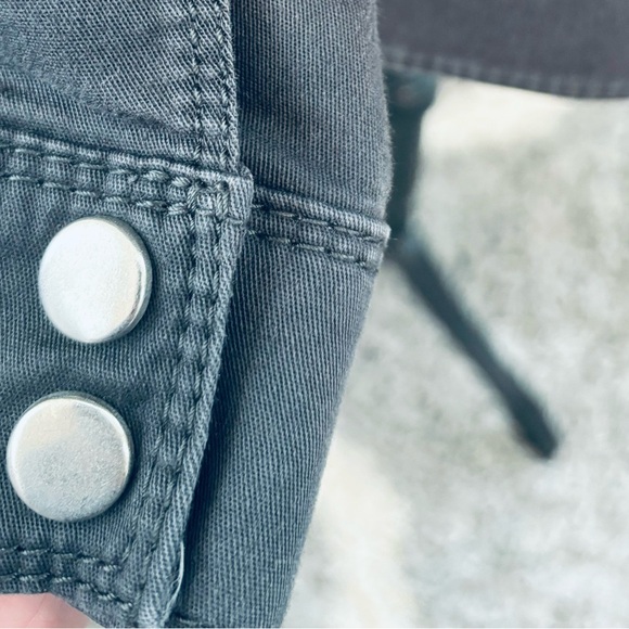 Women’s Dark Gray Express Jacket - Picture 4 of 6